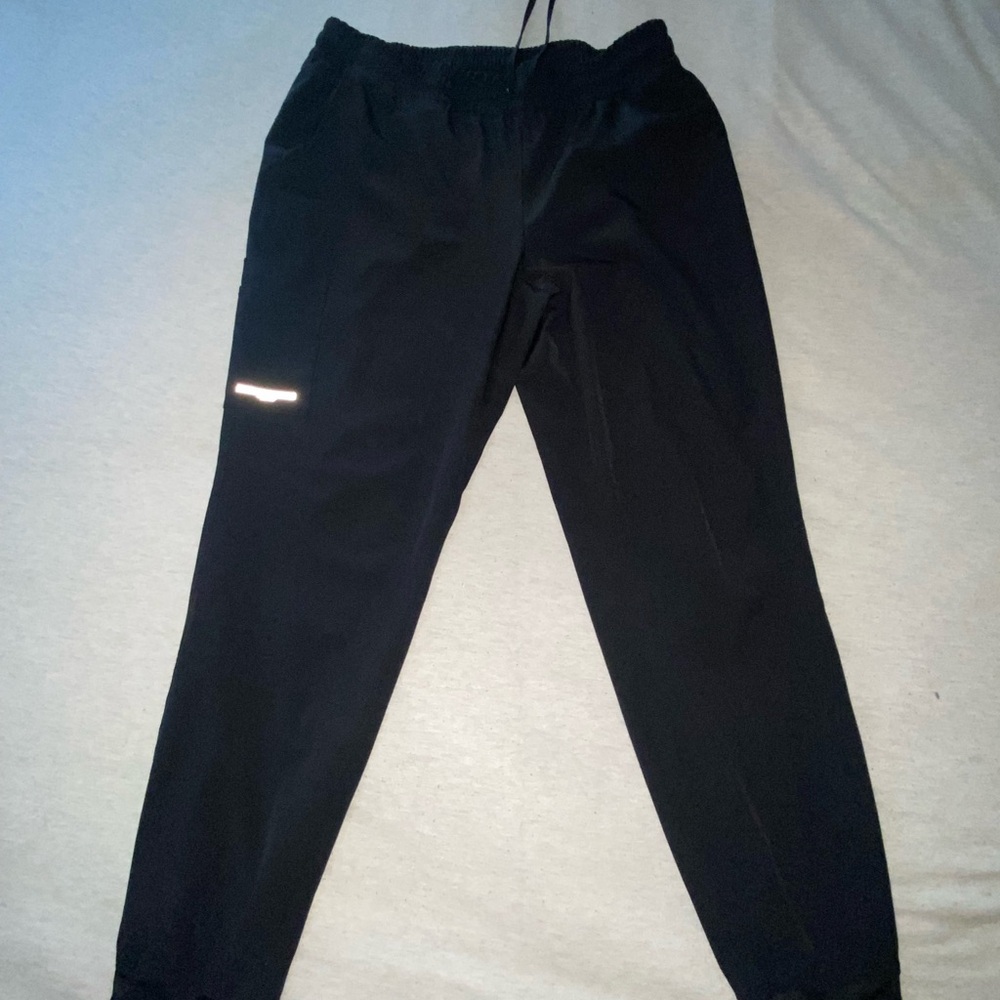 Skechers by Barco Women’s 4 Pocket Cargo Jogger Pant